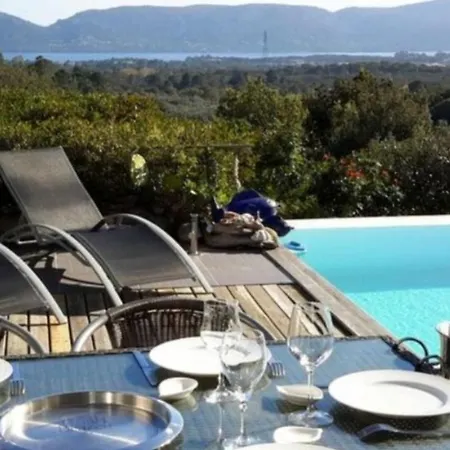 Anchorage Vue Panoramique Villa *