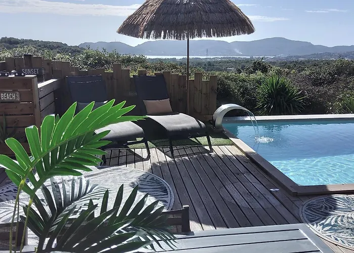 Anchorage Vue Panoramique Roof Piscine A Debordement Vila